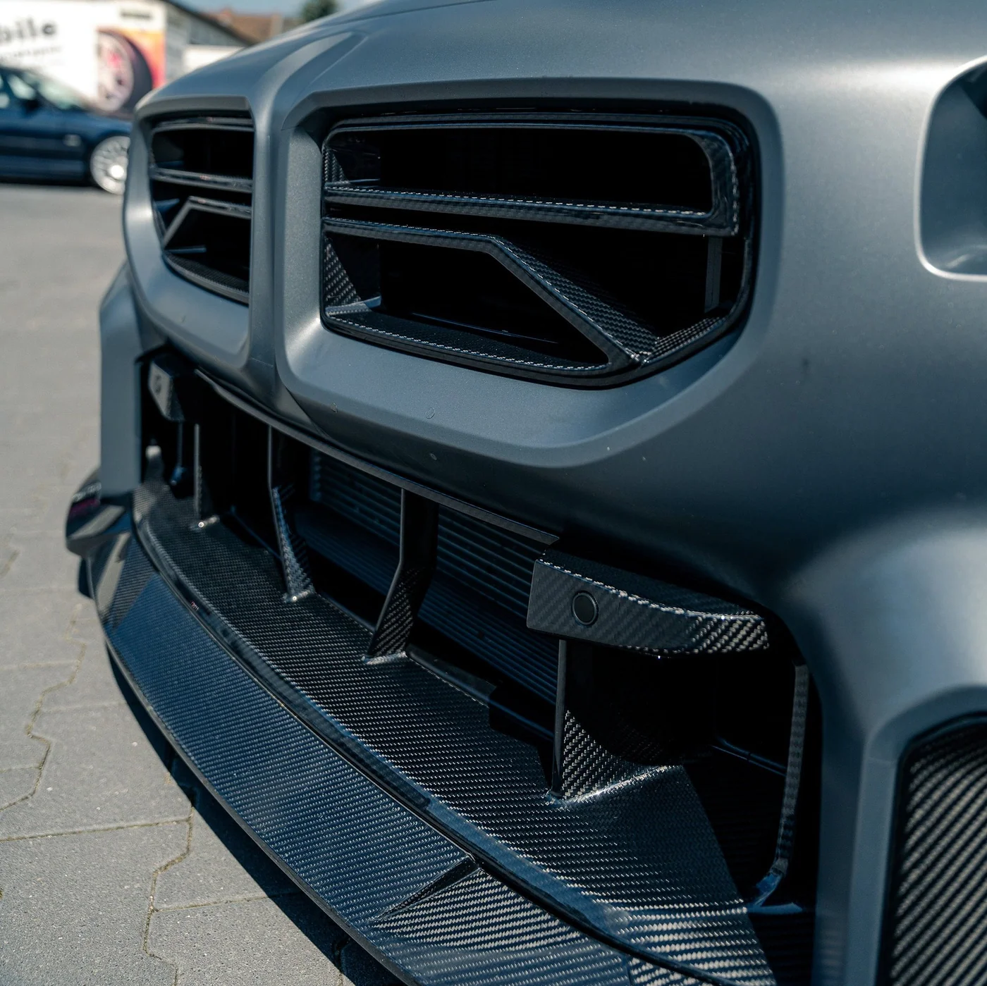 Carbon Grille V-Style for BMW M2 G87 - SOOQOO - Image 11