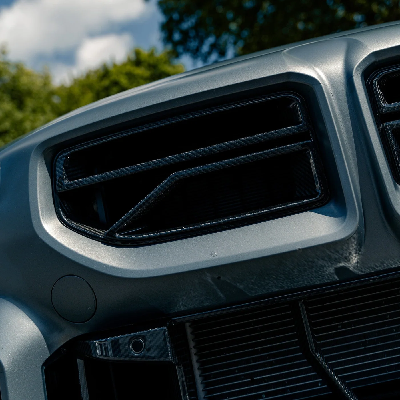 Carbon Grille V-Style for BMW M2 G87 - SOOQOO - Image 3